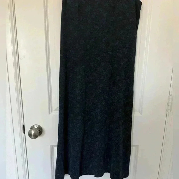 Ralph Lauren 100% Silk Black and Blue Floral Print Sleeveless  Dress, Size 6 - Picture 3 of 8